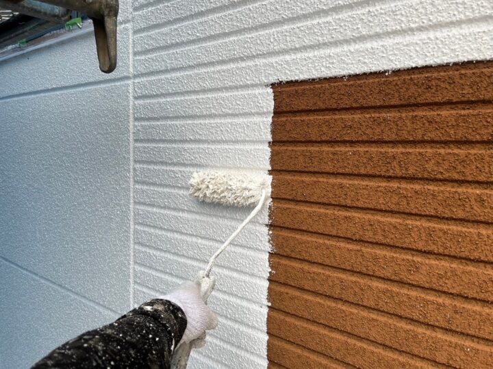 アクセント外壁下塗り工事