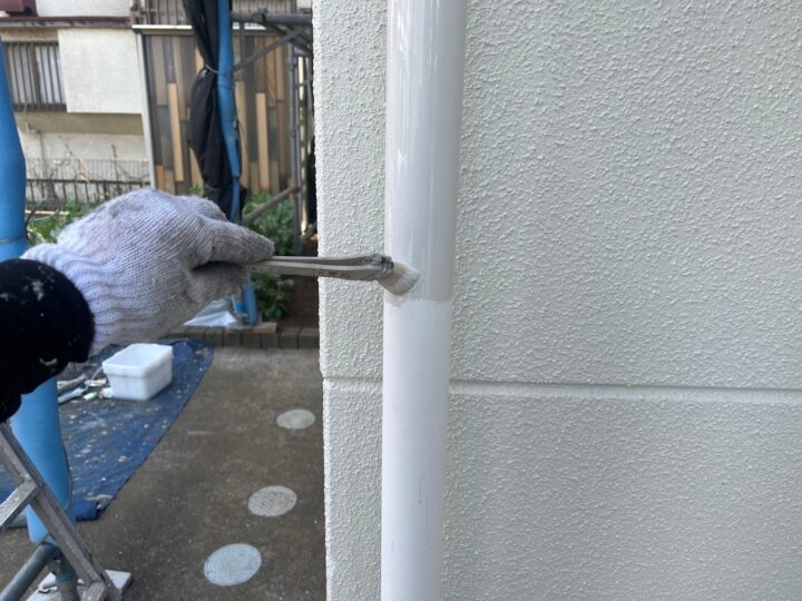 雨樋塗装１回目