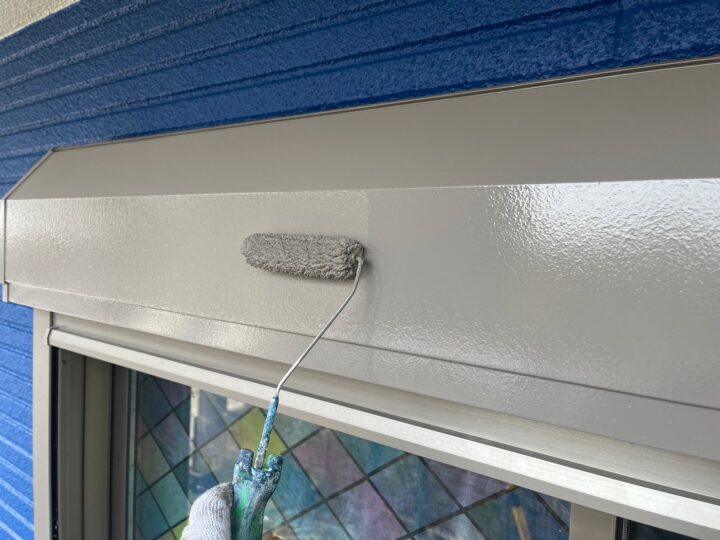 シャッターボックス上塗り工事