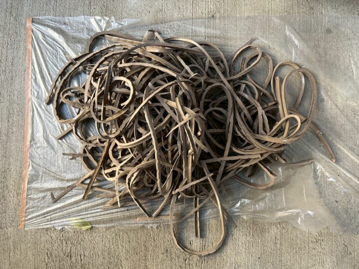 外壁板間シ－リング撤去完了全景