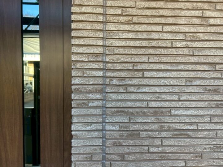 外壁板間シ－リング完了全景