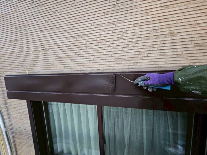 シャッタ－ボックス上塗り工事