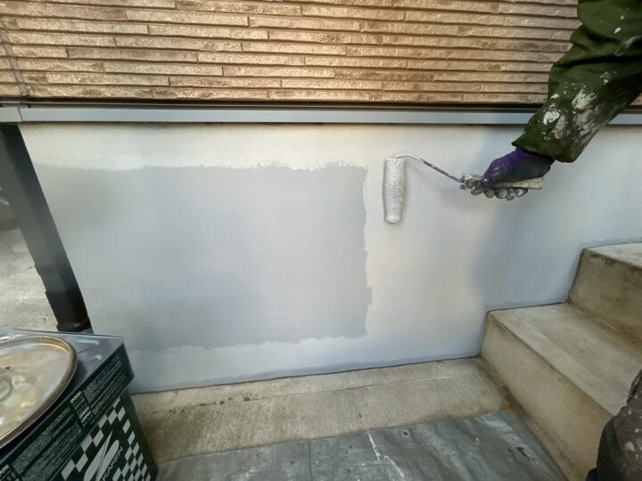 基礎上塗り工事