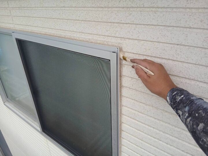 開口部回りシ－リング専用プライマ－塗布