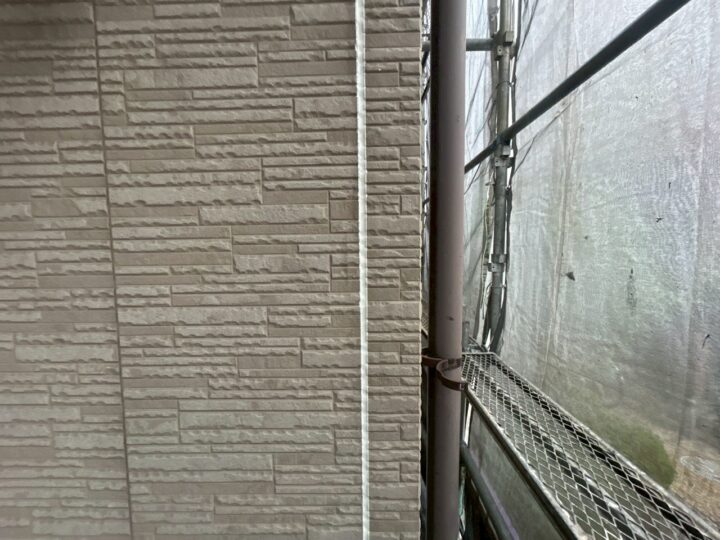 外壁板間シーリング完了全景