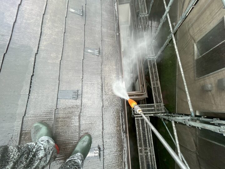 雨樋内部高圧洗浄