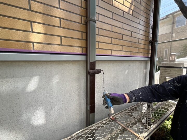 雨樋塗装１回目