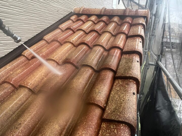 屋根高圧洗浄工事