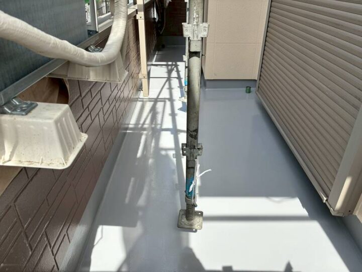 ベランダ床完了前景