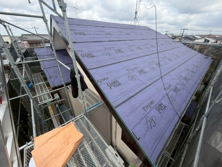 アスファルトルーフィング貼り付け工事