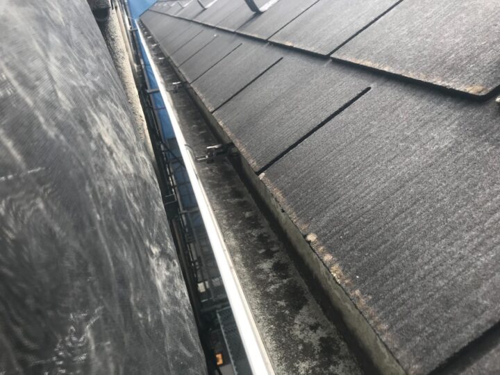 雨樋内部高圧洗浄施工前