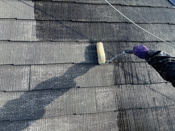 屋根下塗り工事