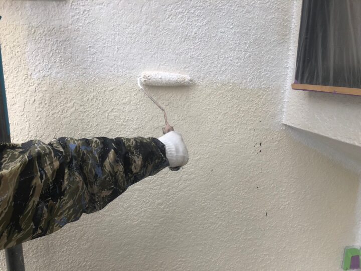 外壁下塗り工事
