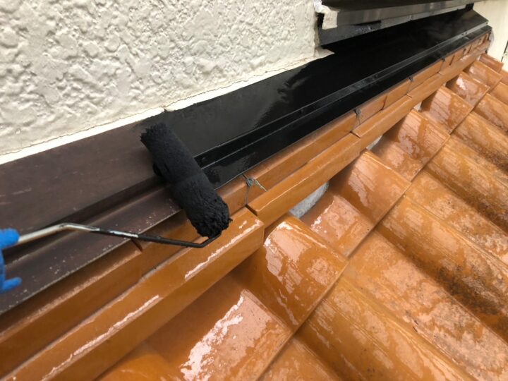 雨押え板金下塗り工事